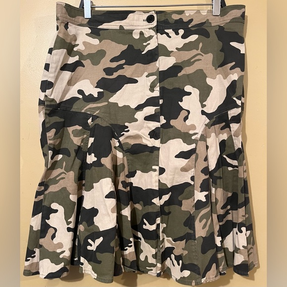 Ashley Stewart Dresses & Skirts - Ashley Stewart Camouflage Skirt 18